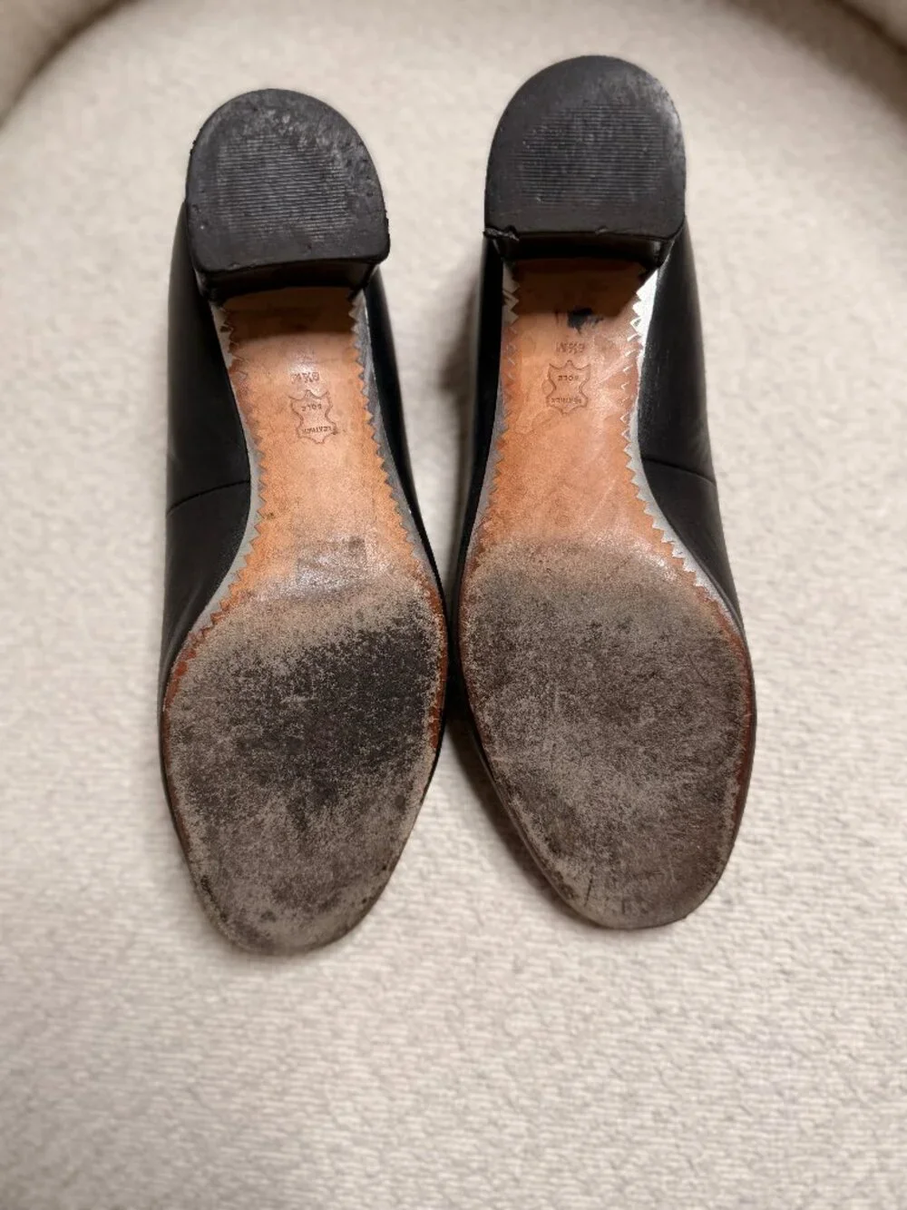 Tory Burch Black Leather with Crystal Logo Medallion (Block Heels) 8.5